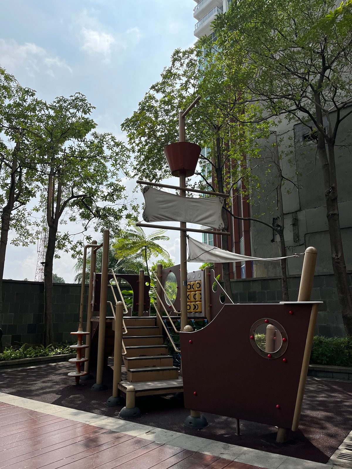 Kids Area & Playground